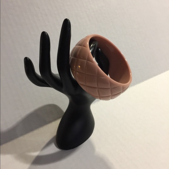 Tan/Peach Bracelet - Picture 2 of 5